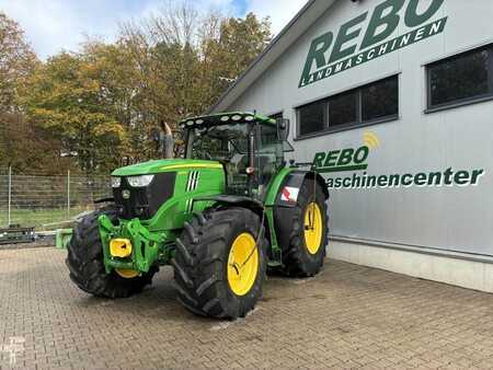 Muut 2015 John Deere 6215R (1)