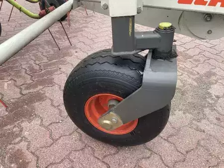Outro 2020 CLAAS Volto 1100 T (11)