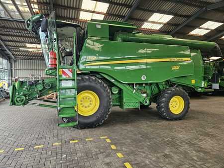 Muut 2019 John Deere T560 i (1)