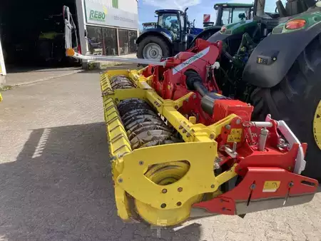 Sonstige 2021 Pöttinger LION 403C (10)
