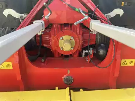 Sonstige 2021 Pöttinger LION 403C (14)