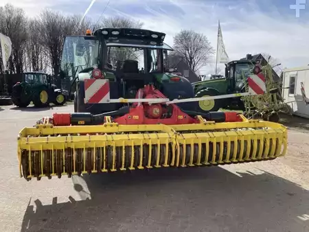 Sonstige 2021 Pöttinger LION 403C (19)