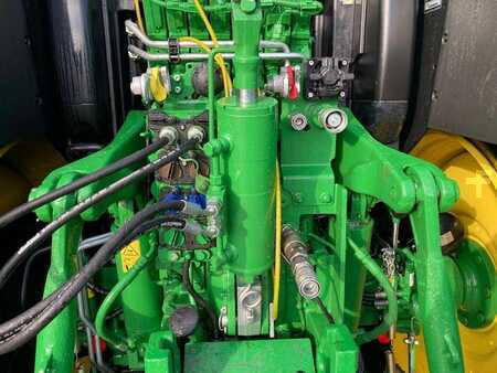 John Deere 6R185