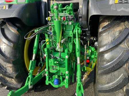 John Deere 6R185