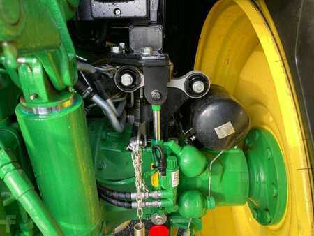 John Deere 6R185