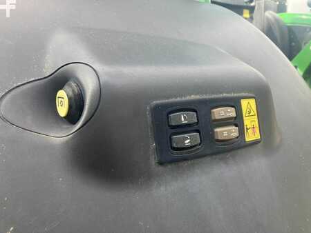 Annet 2017 John Deere 6250R (6)