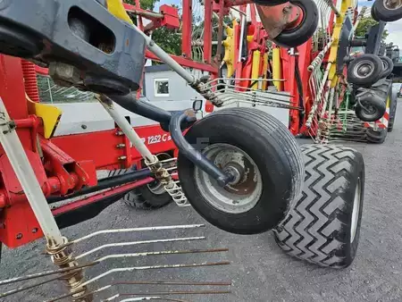 Altri 2014 Pöttinger Top 1252 C (7)