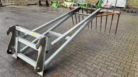 Miscelaneo 2022 Fliegl SILOPRATZE 3000 MM (3)