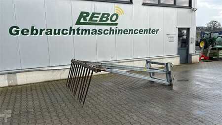 Miscelaneo 2022 Fliegl SILOPRATZE 3000 MM (5)
