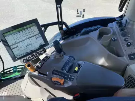 Pozostałe 2017 John Deere 6215R (15)