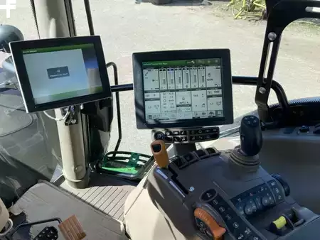 Pozostałe 2017 John Deere 6215R (17)