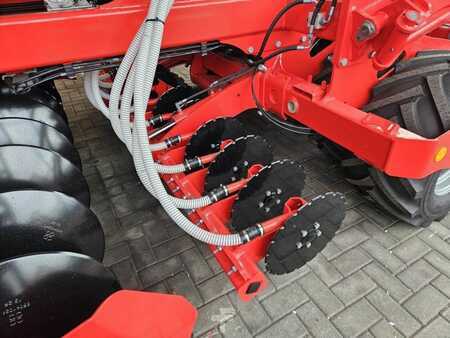 Övrigt 2025 Pöttinger Terrasem 3000 DZ (5)