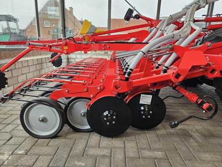 Övrigt 2025 Pöttinger Terrasem 3000 DZ (8)