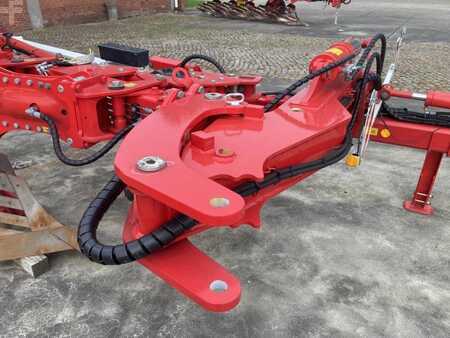 Pöttinger SERVO T 6000 PLUS NOVA 8-SCHAR