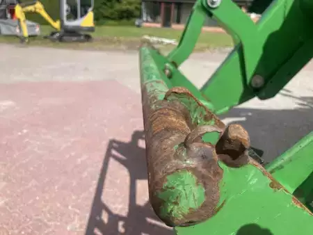 Other 2016 John Deere 6130M (14)