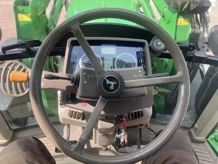 Other 2016 John Deere 6130M (19)