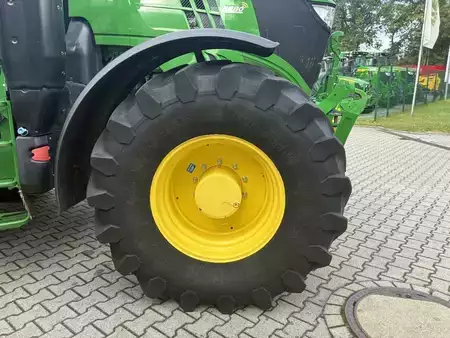 Annet 2022 John Deere TRAKTOR 6215R (10)
