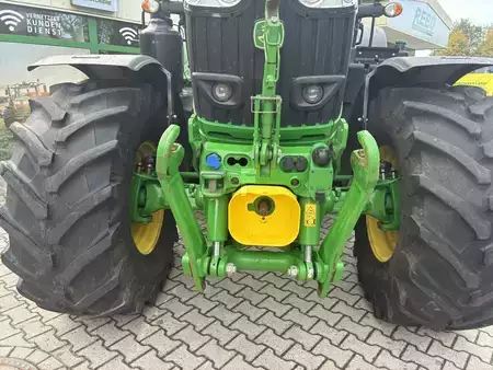 Annet 2022 John Deere TRAKTOR 6215R (15)