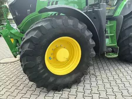 Annet 2022 John Deere TRAKTOR 6215R (7)