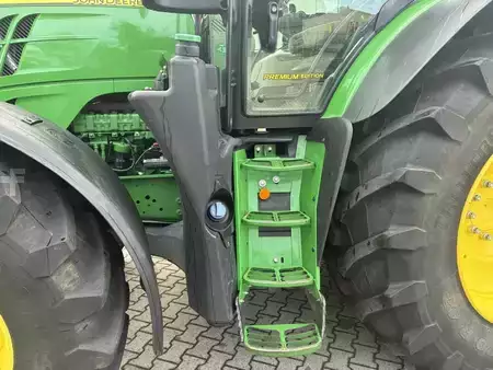 Annet 2022 John Deere TRAKTOR 6215R (8)