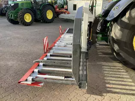 Övrigt 2025 Fliegl Siliergabel (4)