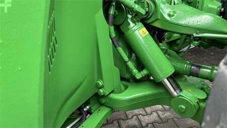 Övrigt 2012 John Deere 8285R ALLRADTRAKTOR (14)