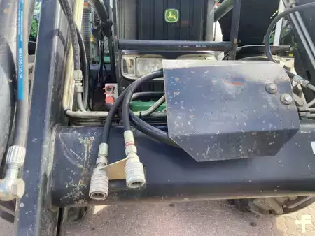 Miscelaneo 2003 John Deere 6520 (19)