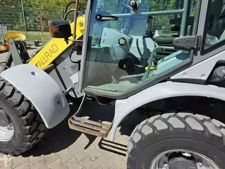 Ładowarki kołowe 2012 Kramer 750 (15)