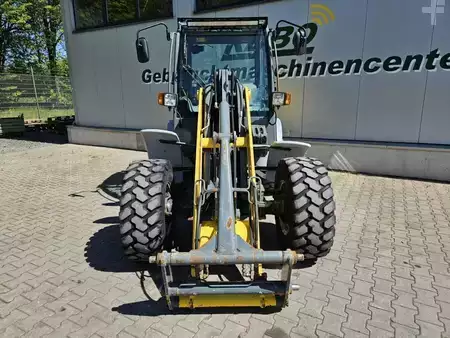 Ładowarki kołowe 2012 Kramer 750 (3)