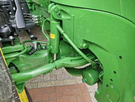 John Deere TRAKTOR 7R350