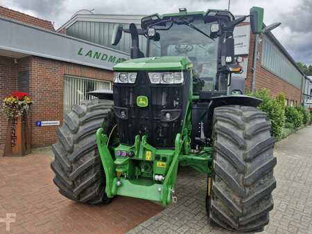 John Deere TRAKTOR 7R350