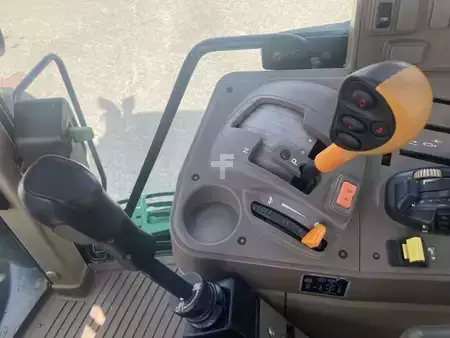 Other 2016 John Deere 6195M (17)