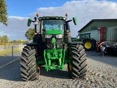 John Deere 6R250