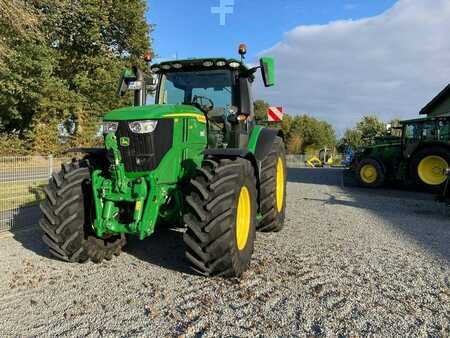 John Deere 6R250