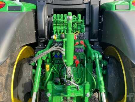 John Deere 6R250