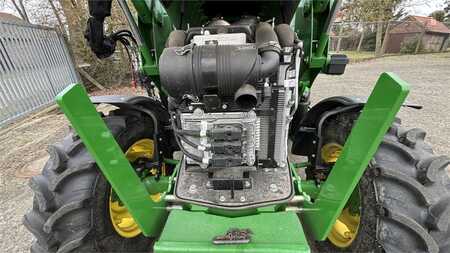 Övrigt 2022 John Deere 5075E STUFE V (18)
