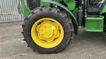Övrigt 2022 John Deere 5075E STUFE V (7)