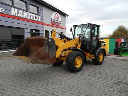 Pale Gommate 2016 Caterpillar 906M (1)