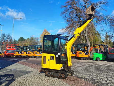 Escavatori cingolati 2021 JCB 15C-1 (7)