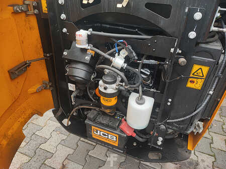 Escavatori cingolati 2021 JCB 15C-1 (9)
