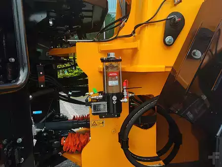 Pale Gommate 2026 Lonking CDM856 (28)
