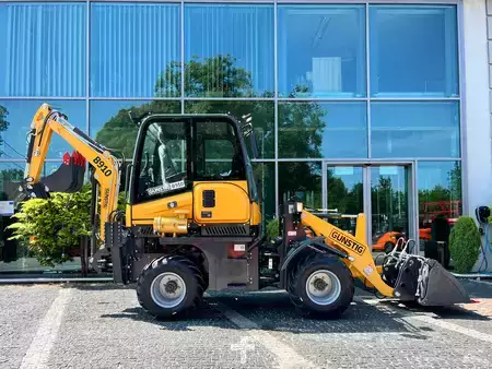 Retroescavadora compacto 2026 Günstig B910 (2)