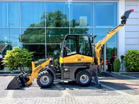 Retroescavadora compacto 2026 Günstig B910 (6)