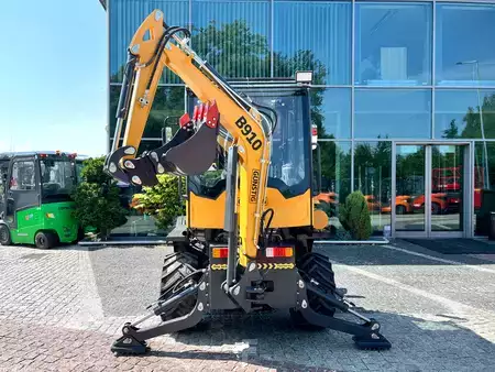 Retroescavadora compacto 2026 Günstig B910 (7)