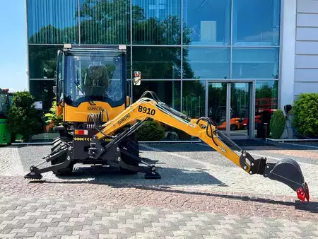 Retroescavadora compacto 2026 Günstig B910 (9)