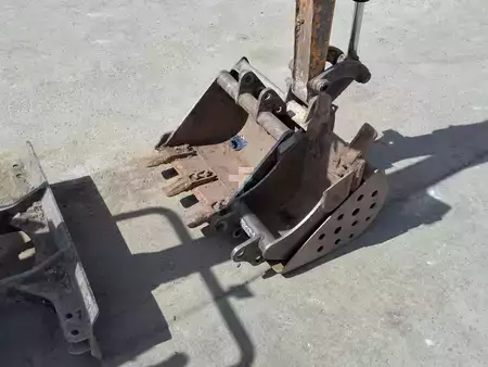 mini escavadeira 2019 JCB 8008 CTS Micro (5)