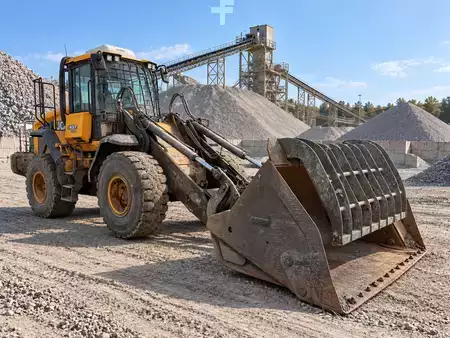 Kolové nakladače 2021 JCB 437 S5 WM (1)