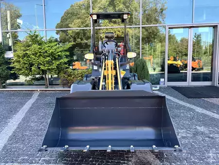 Ładowarki kołowe 2026 Günstig H915NP (6)