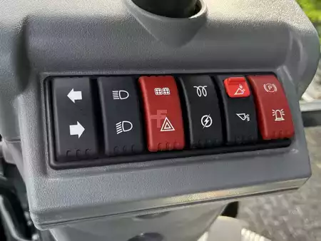 Ładowarki kołowe 2026 Günstig H911NT telescopic (10)