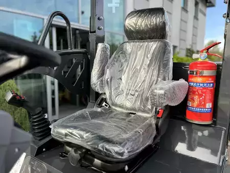 Ładowarki kołowe 2026 Günstig H911NT telescopic (12)